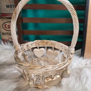 Charming GlowHeart Basket